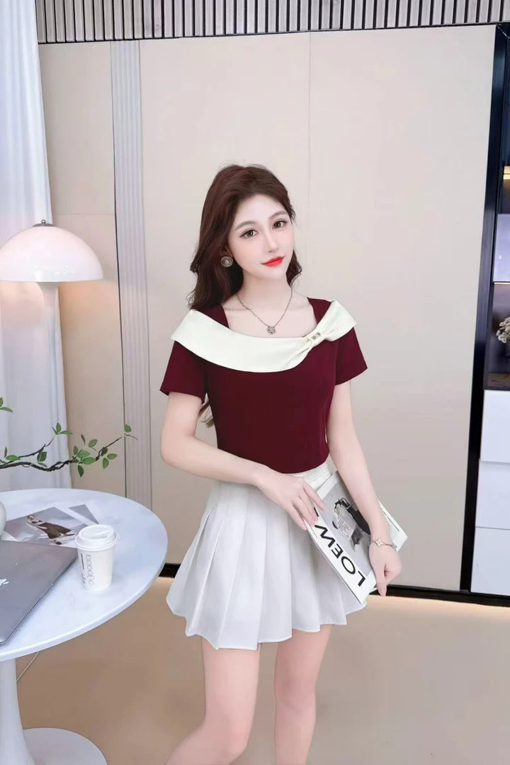 夏款时尚洋气短袖