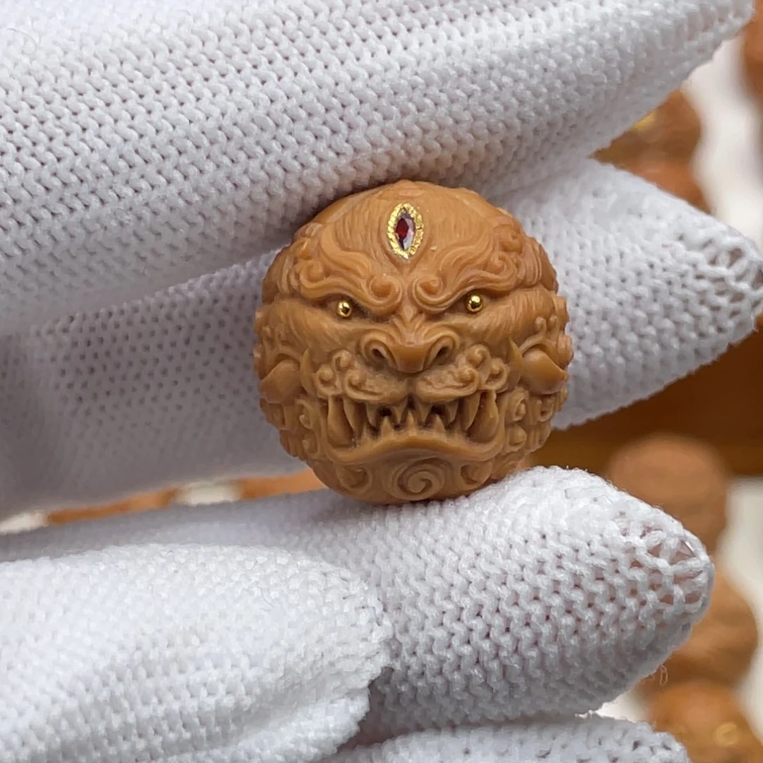 文玩核桃吊坠猴头核桃雕刻