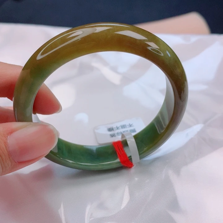 翡翠未镶嵌手镯53圈
