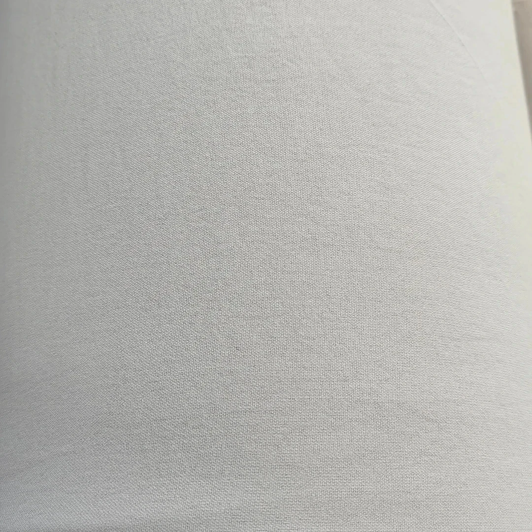 浅灰色 日本皱布料