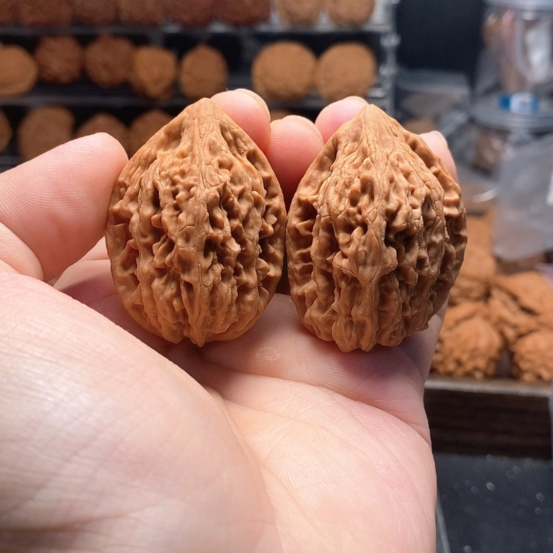 1文玩核桃赤峡峪35-403
