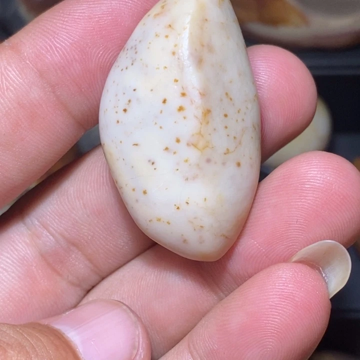 天***部新疆戈壁石，天然原石