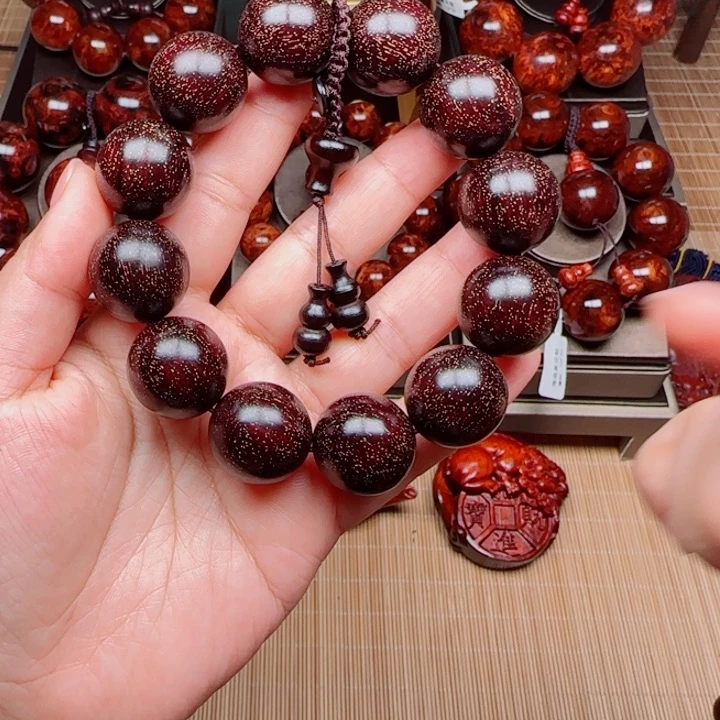 檀香紫檀（小叶紫檀）桃3w