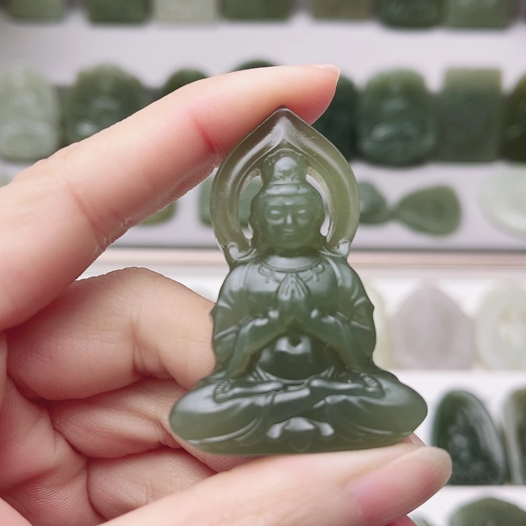 和田玉未镶嵌颈饰