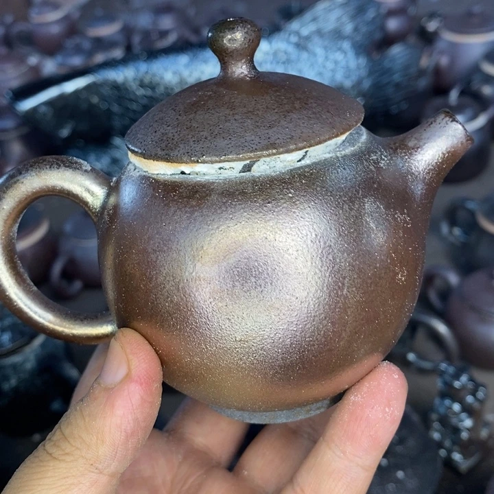 云南建水紫陶柴烧壶