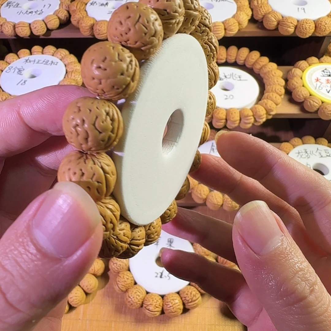 凡***.桃核手串桃核手串