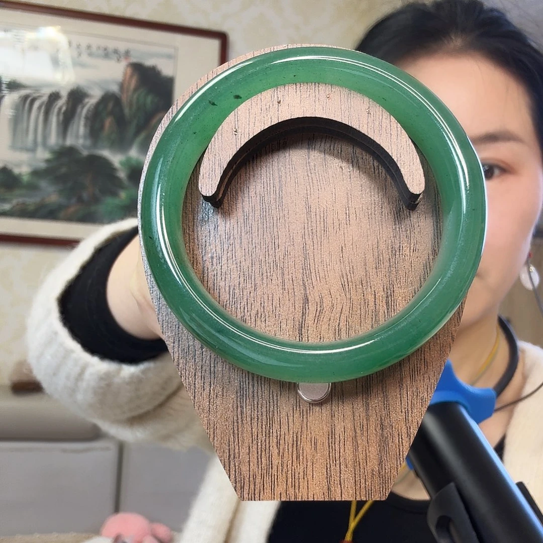 和田玉（糖玉）未镶嵌手镯