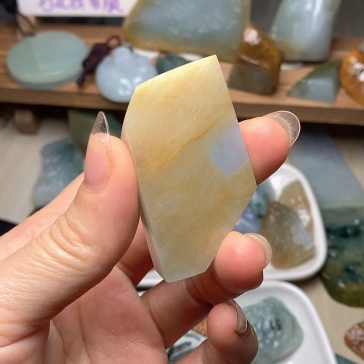 翡翠未镶嵌颈饰天然