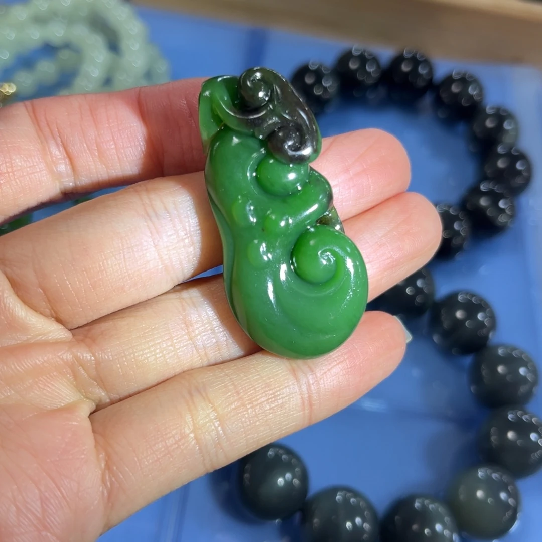 和田玉（碧玉）未镶嵌颈饰