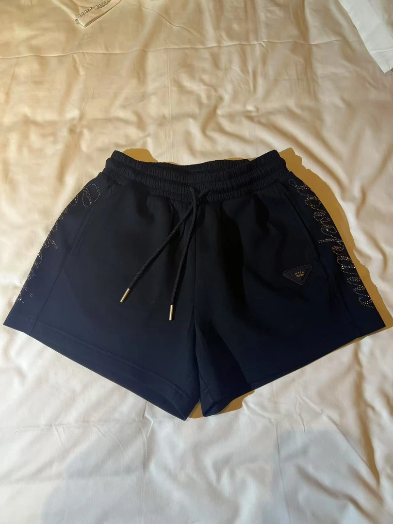 夏季时尚潮流百搭宽松字母烫钻短裤