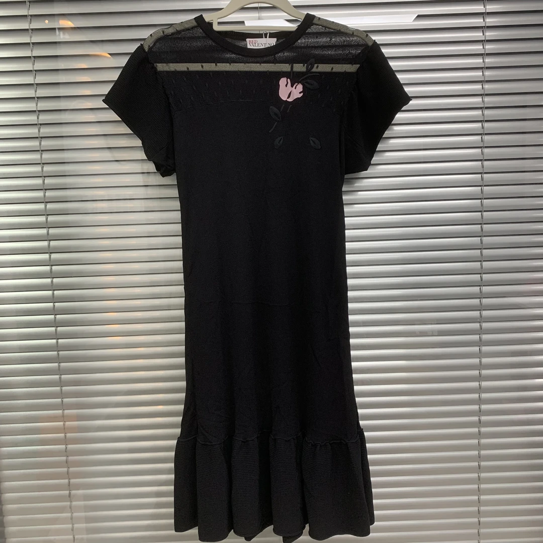99新 Valentino/华伦天奴 黑色针织连衣裙/XS码/H00030