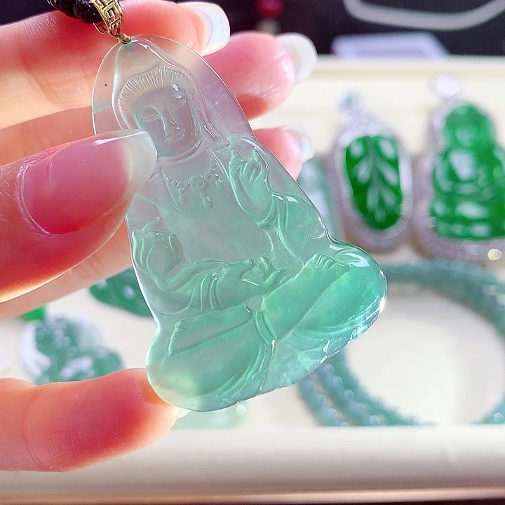 翡翠颈饰18K金镶嵌天然