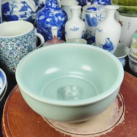 用***3全手工制作的瓷器