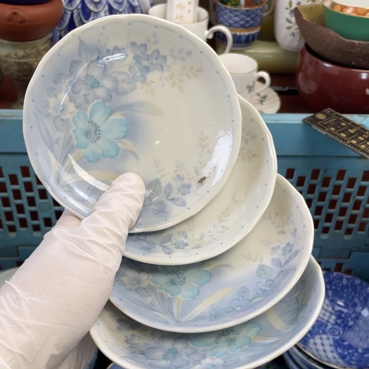 他家瓷器真美…开播了