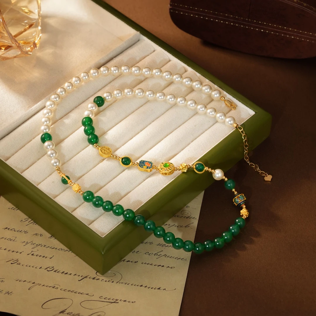 合金仿珍珠项链 《碧海银沙》镂空珐琅釉图腾白绿色项链65+5cm-0511