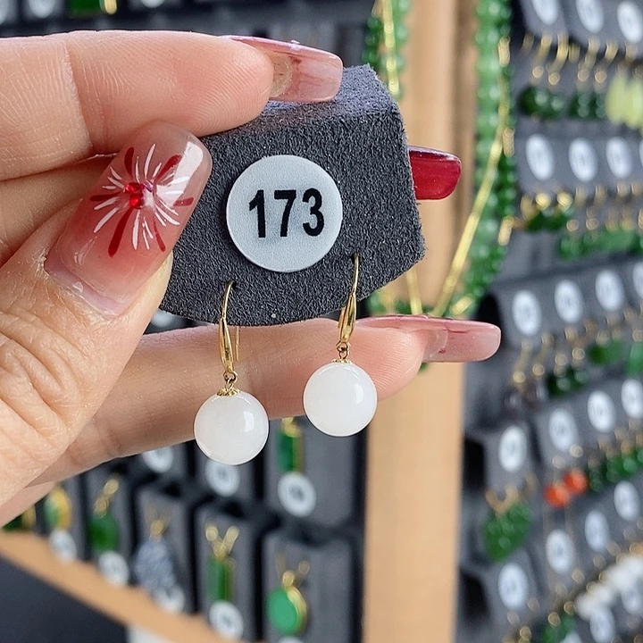 和田玉耳饰18K金镶嵌