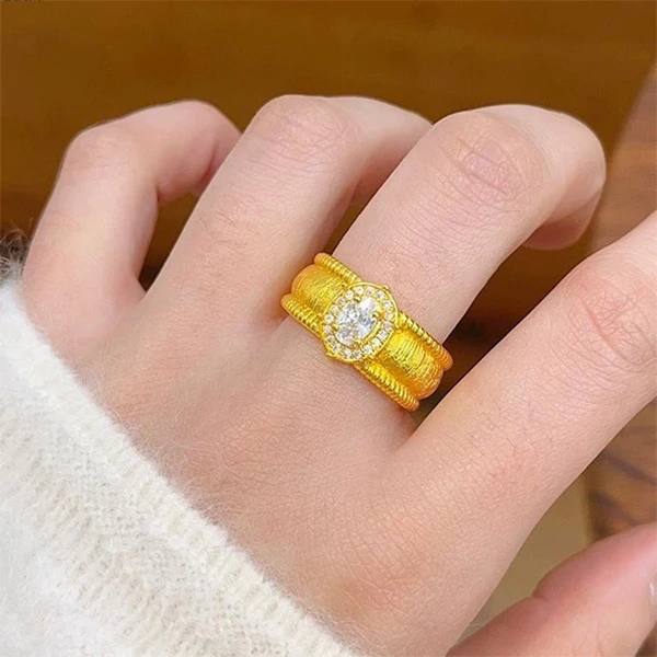 重工鸽子蛋宽版女戒高级感轻奢风复古宫廷风J006