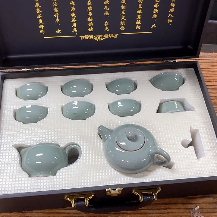 孤品茶具套装等。