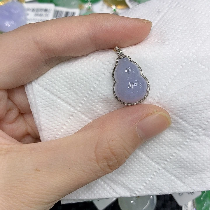 颈饰18K金镶嵌翡翠12345678899