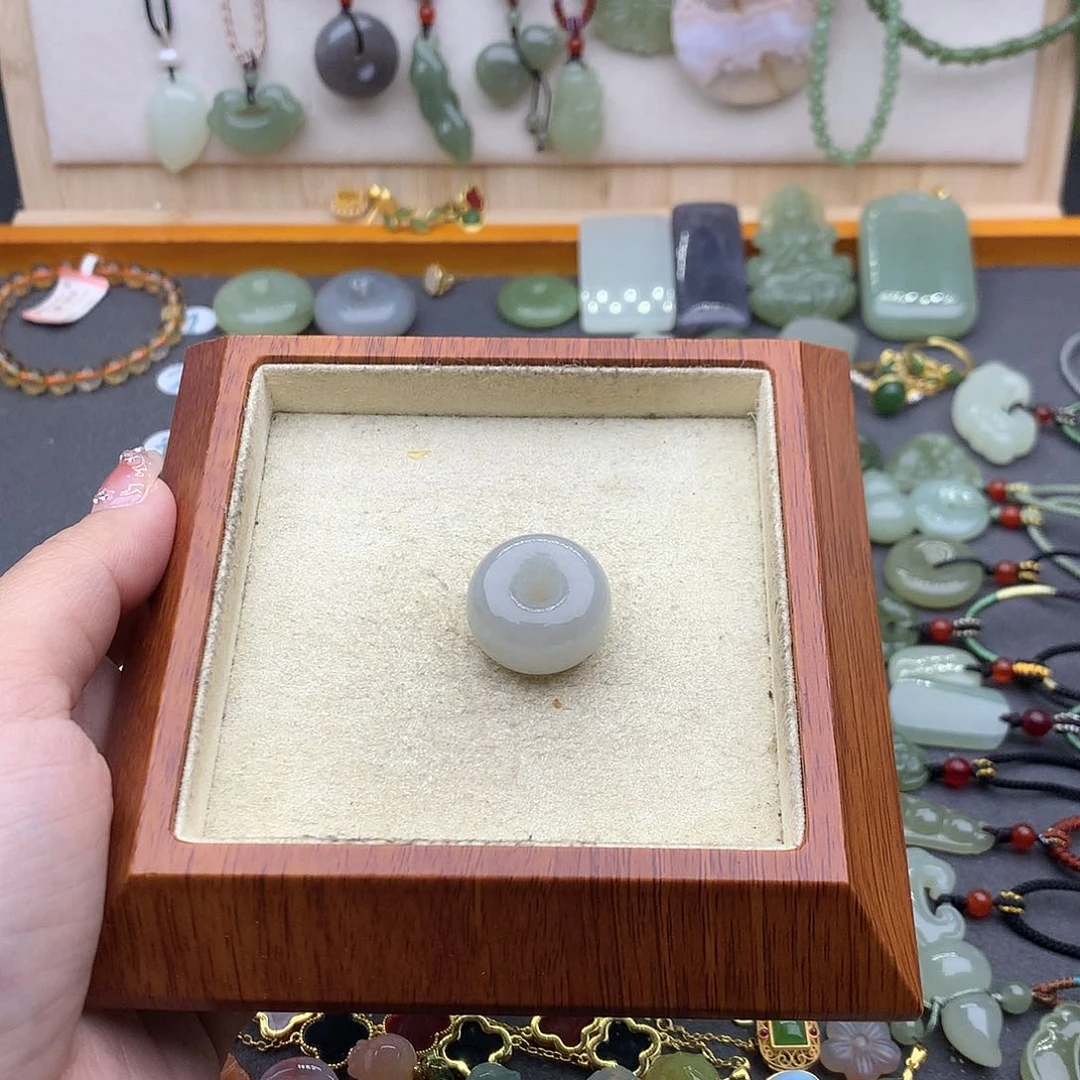 和田玉吊坠(不含链)未镶嵌