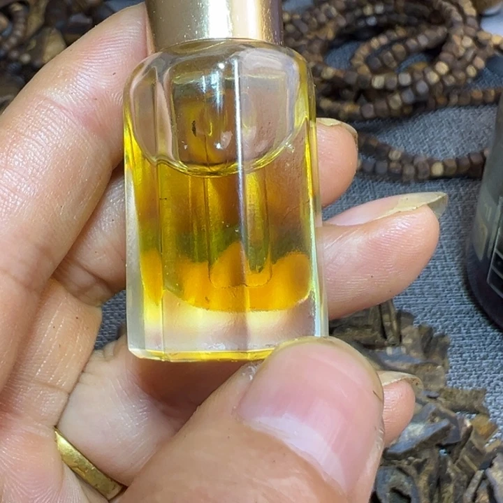 沉香碎屑沉香沉水白棋精油5克
