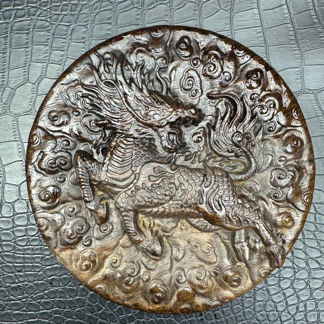 853沉木雕刻摆件