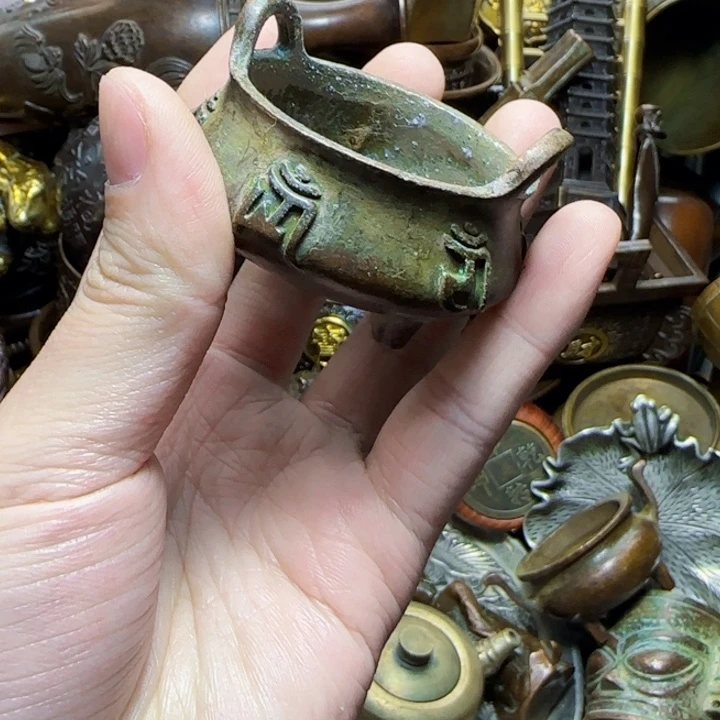 铜器把玩摆件链接