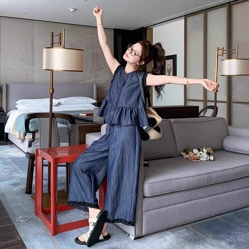 夏季2025年薄款小个子套装女休闲风洋气减龄无袖上衣阔腿裤两件套