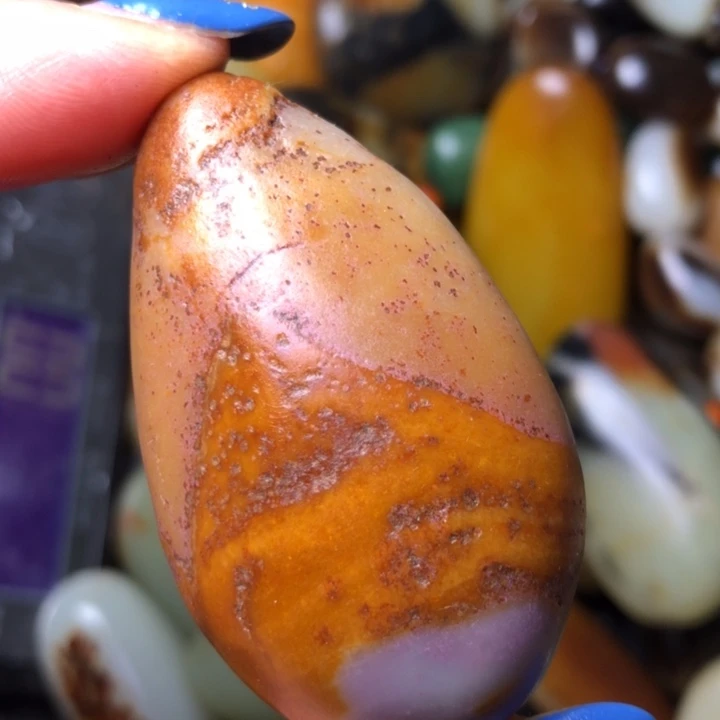 和田玉未镶嵌珠宝奇石