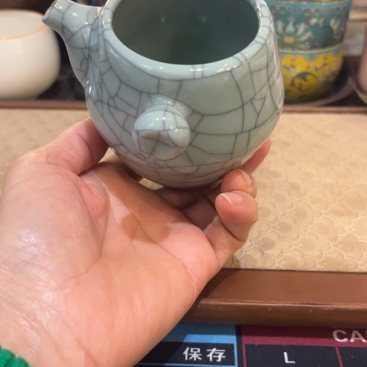 瓷片哥窑公杯微瑕1个