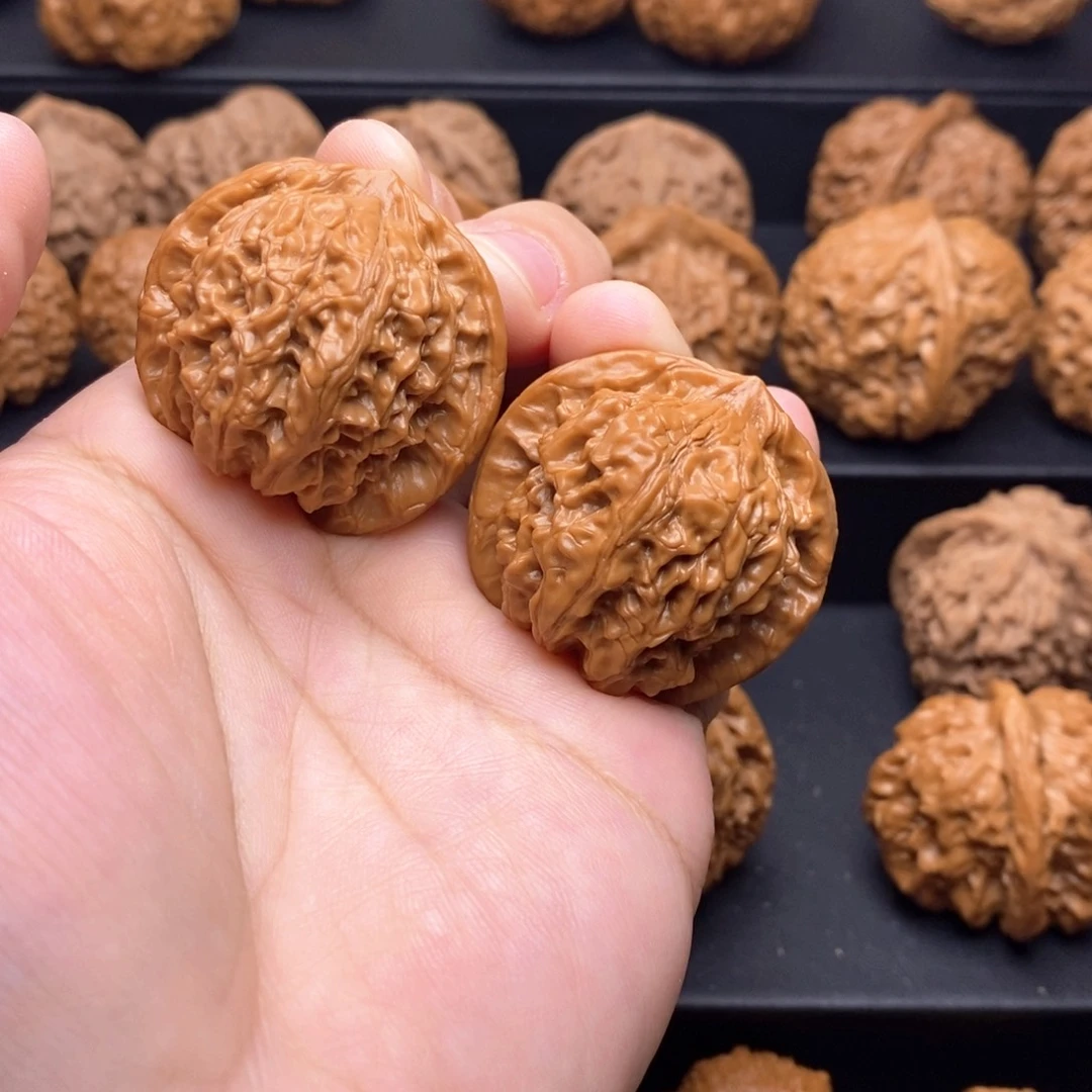 文玩核桃把件野生