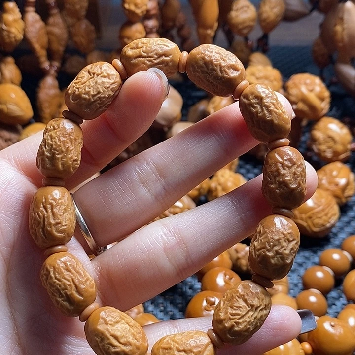 吊坠橄榄核大枣手串