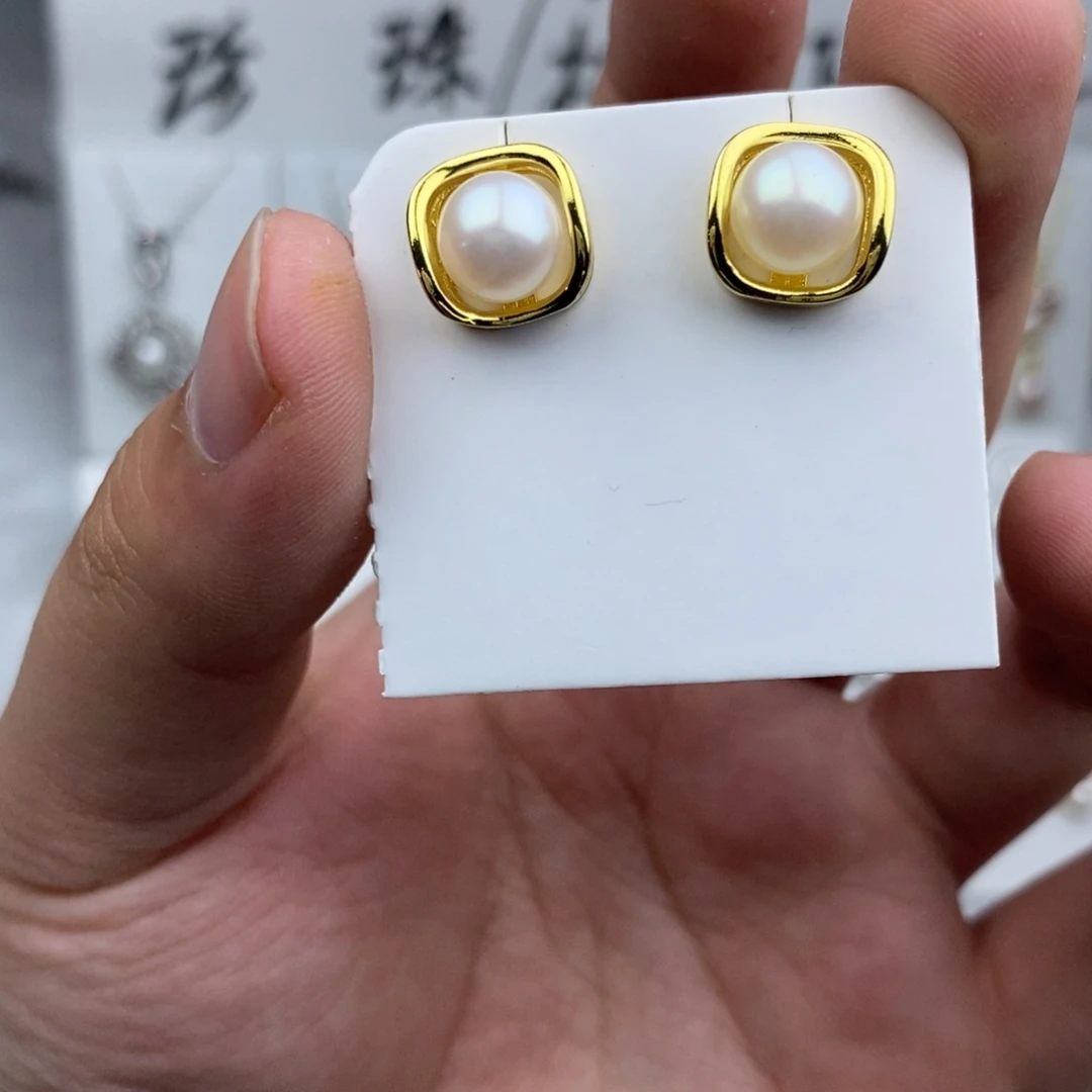 淡水珍珠耳饰未镶嵌