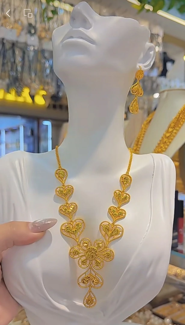 钛钢莫桑石手镯 金色欧美风浅金女民族风哑光复古龙凤呈祥可调节