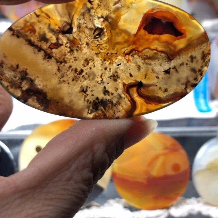 合金玛瑙/玉髓珠宝奇石95