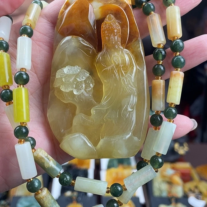 未镶嵌蛇纹石玉颈饰