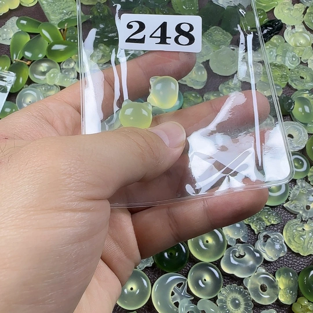 绝***檬蛇纹石玉未镶嵌岫玉吊坠
