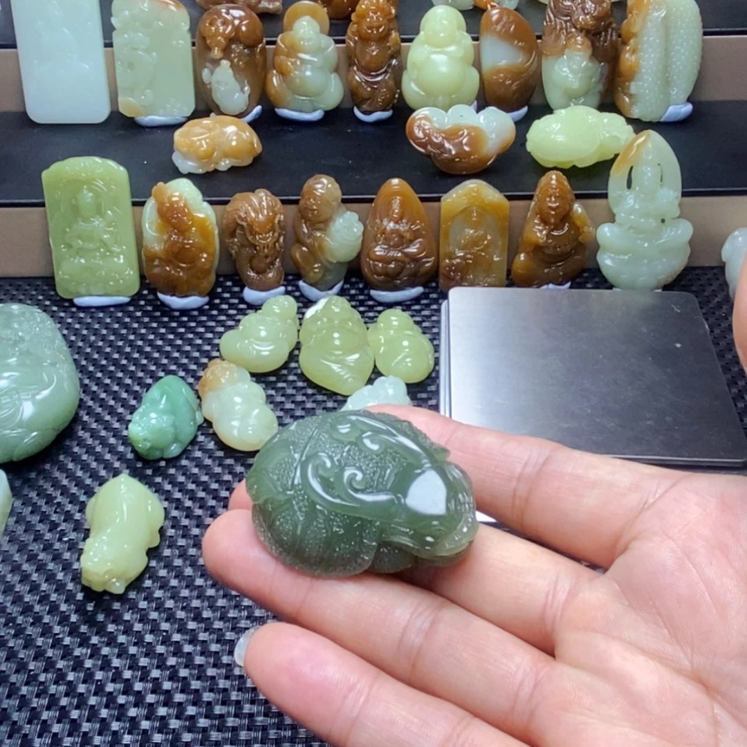 和田玉未镶嵌吊坠(不含链)