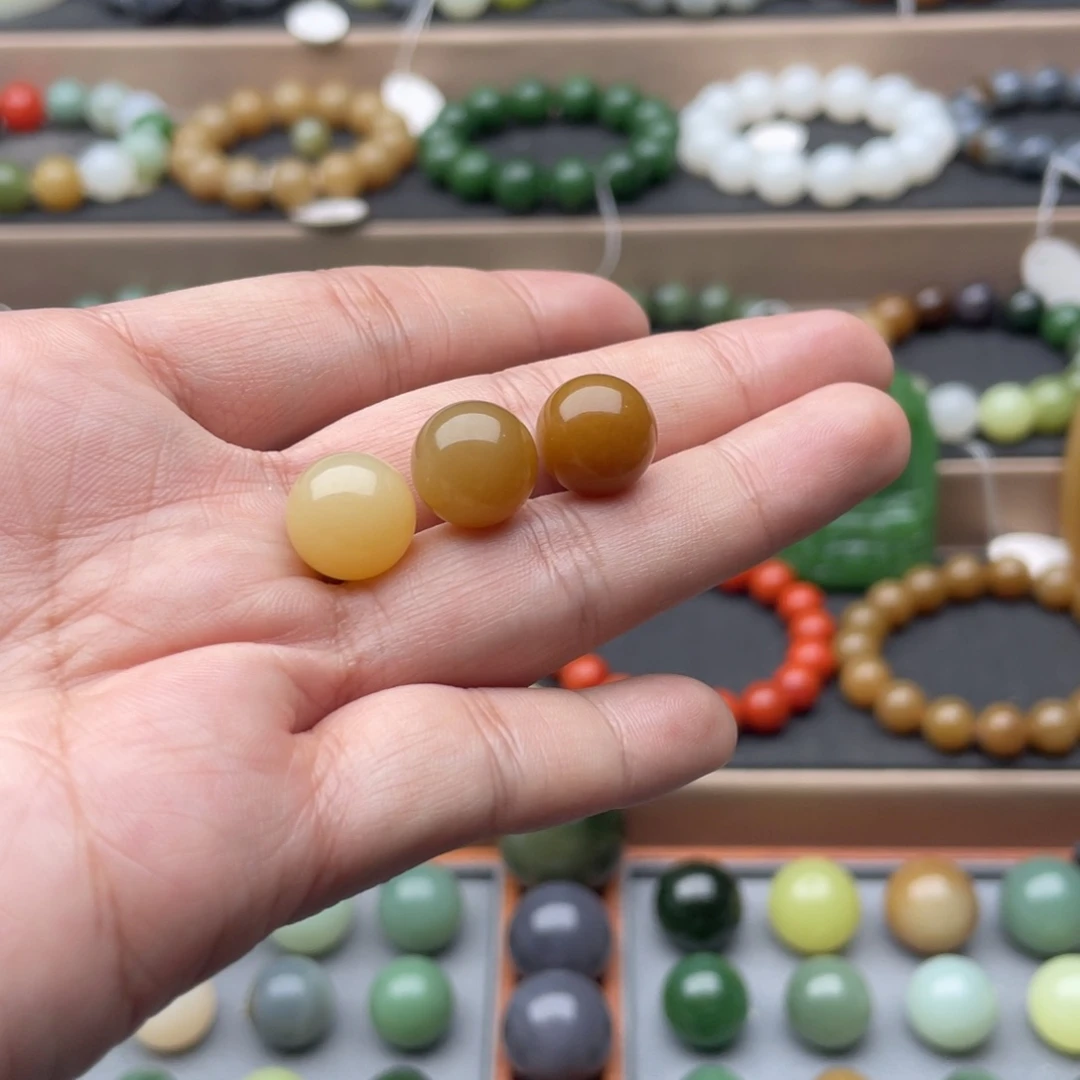 飞***)和田玉未镶嵌手链