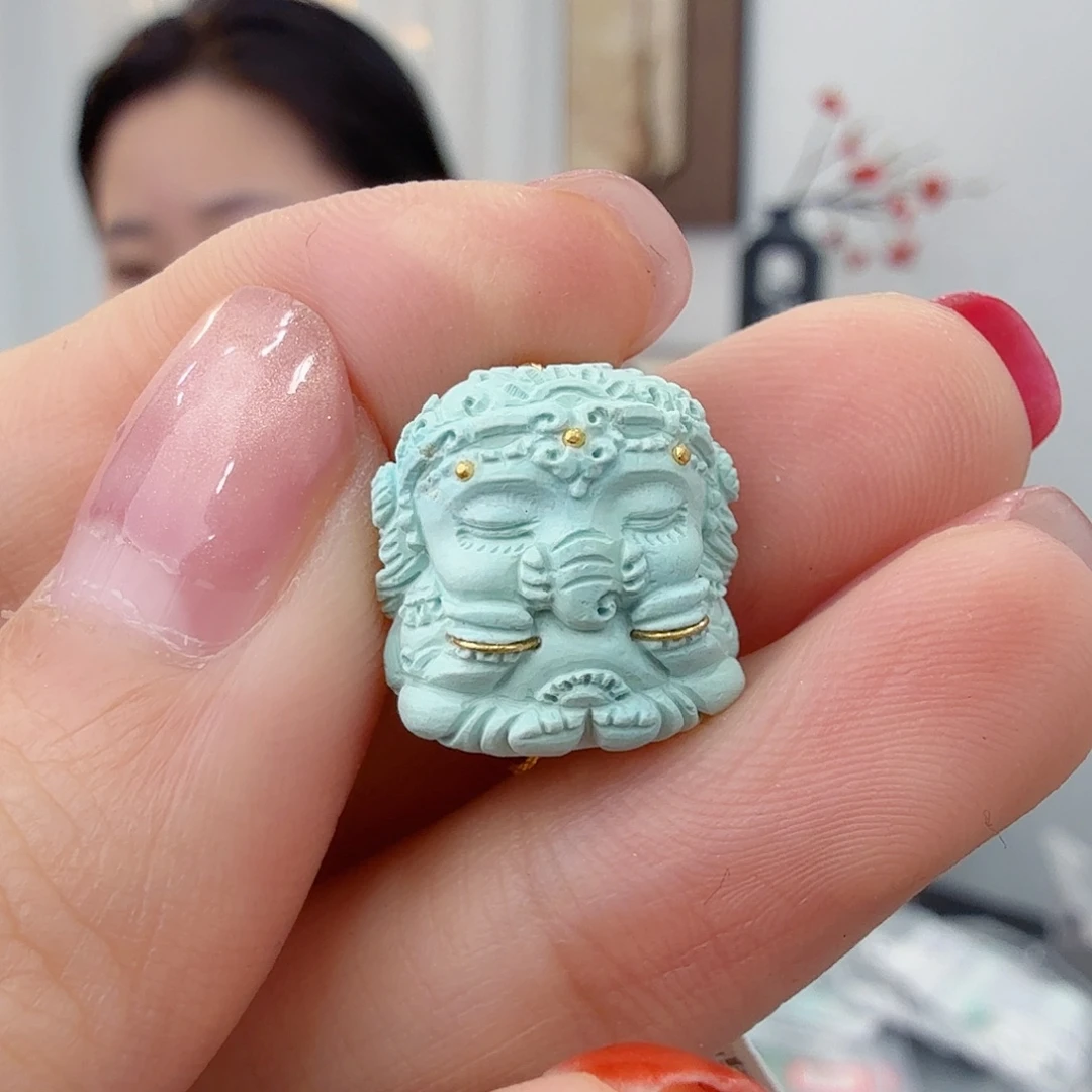 绿松石未镶嵌珠宝奇石