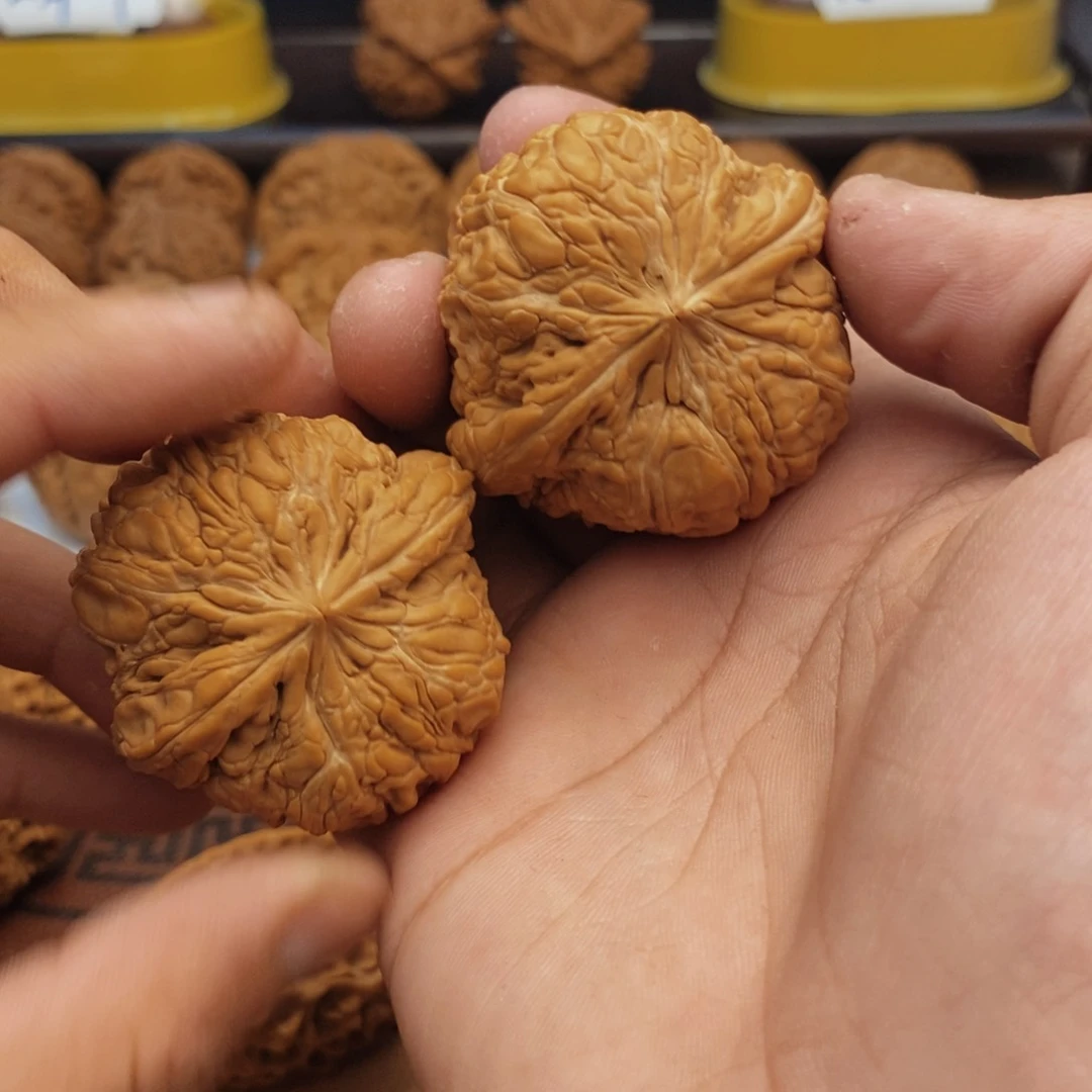 文玩核桃把件45门墩