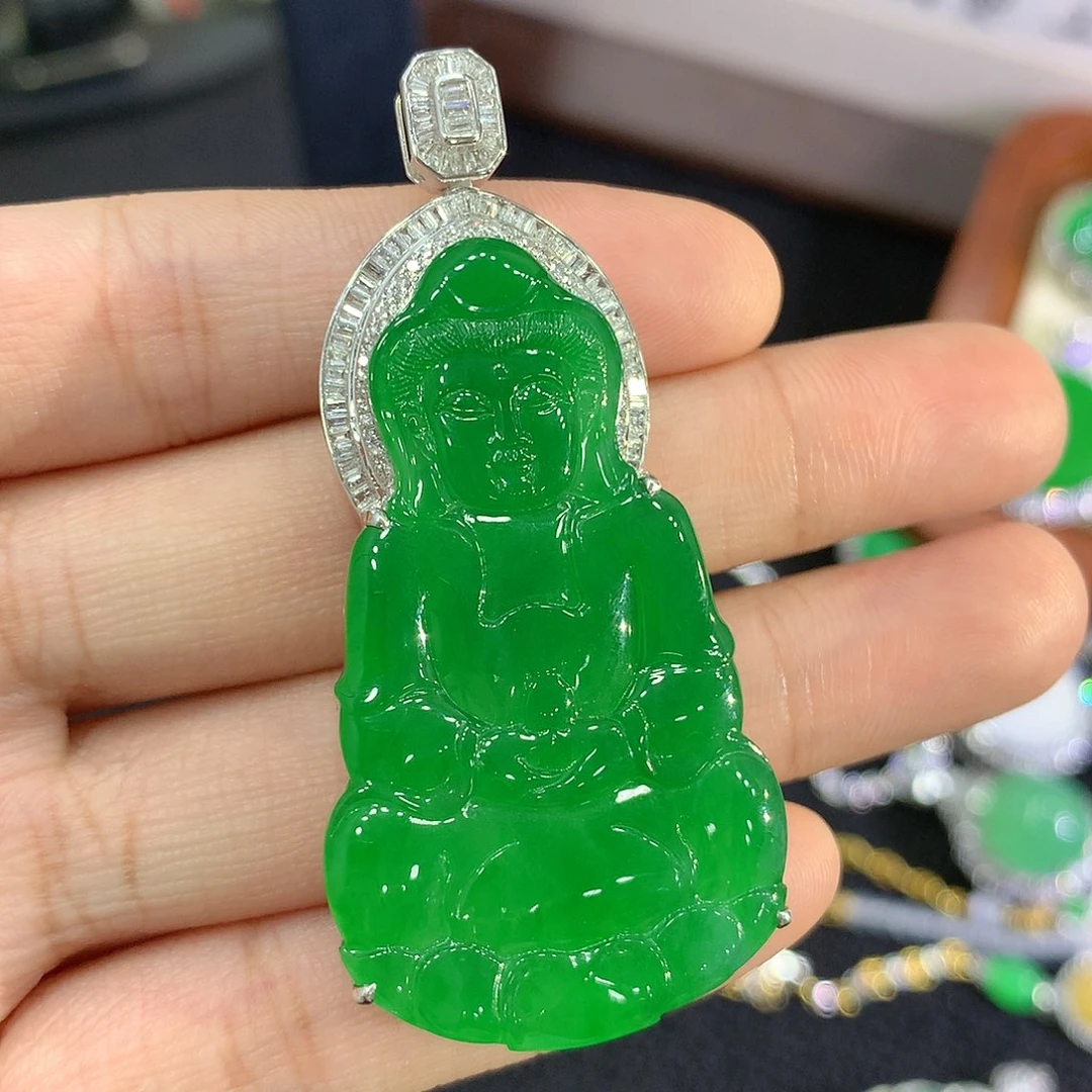 【闪购商品】吊坠(不含链)18K金镶嵌翡翠观音