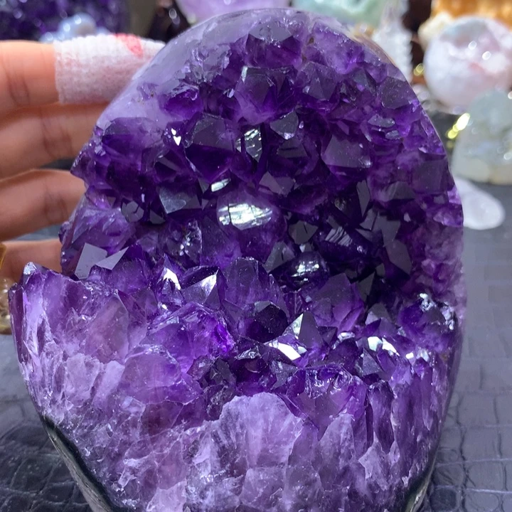 未镶嵌水晶大型摆件（非配饰）