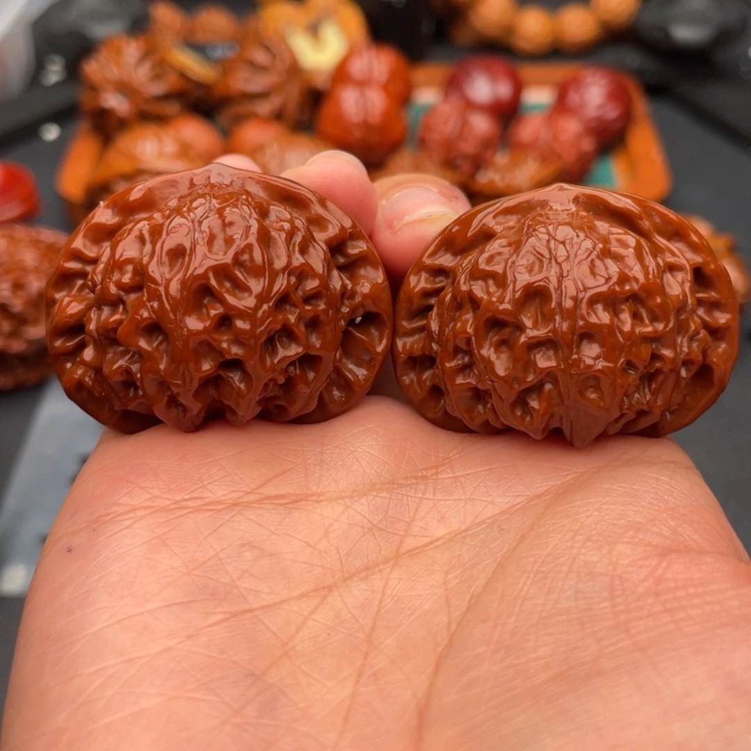 文玩核桃把件宫灯