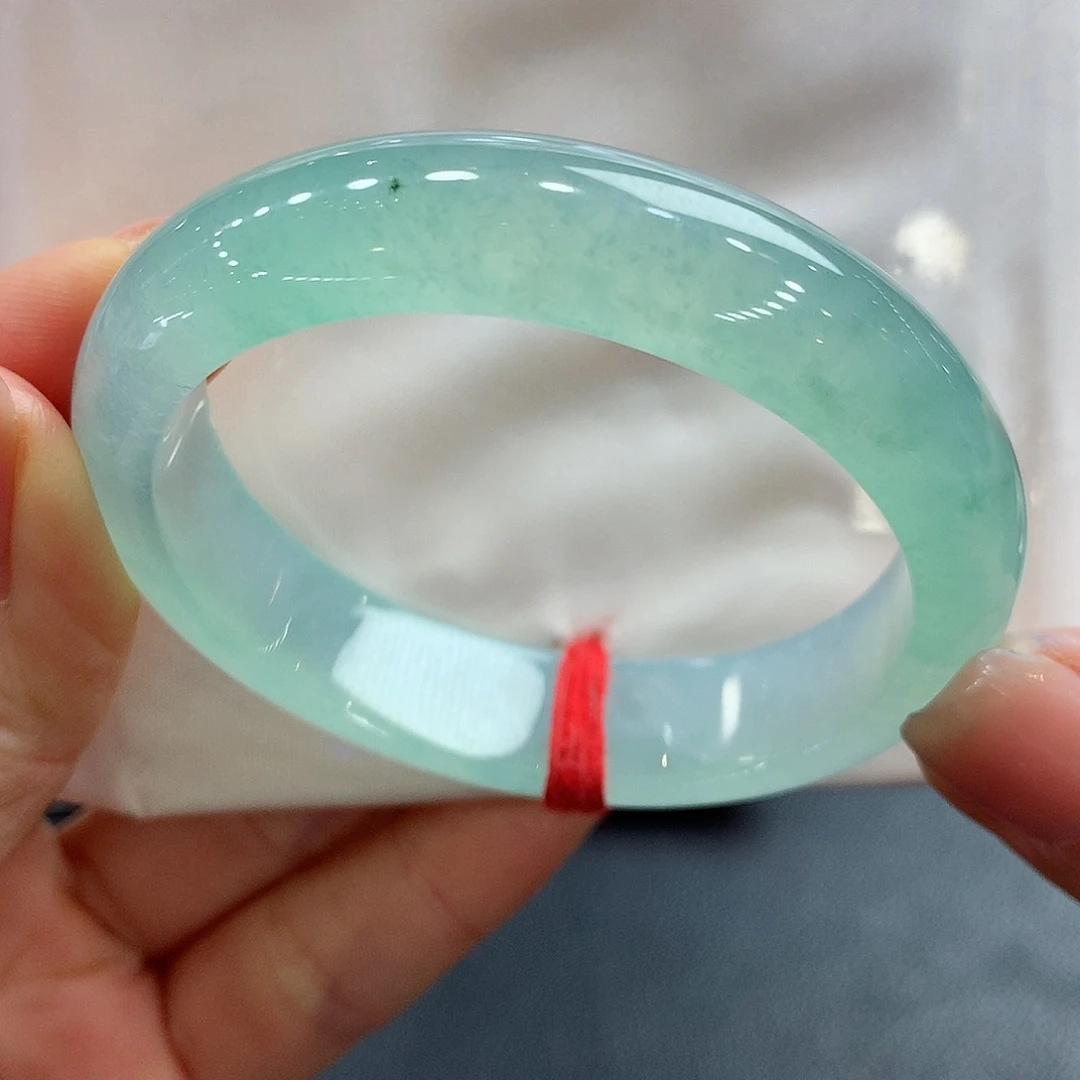 翡翠未镶嵌手镯性价比51贵妃两天鉴赏