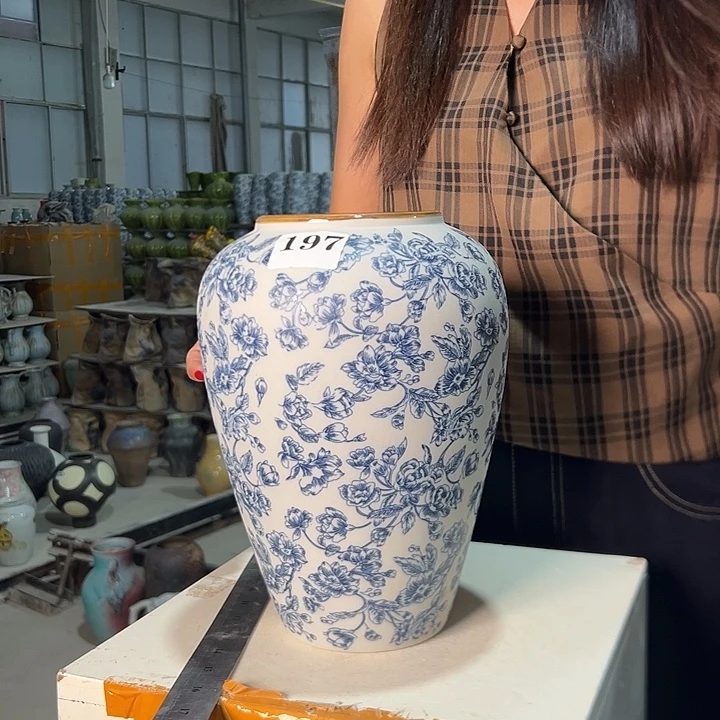 景德镇陶瓷花瓶微瑕介意勿拍