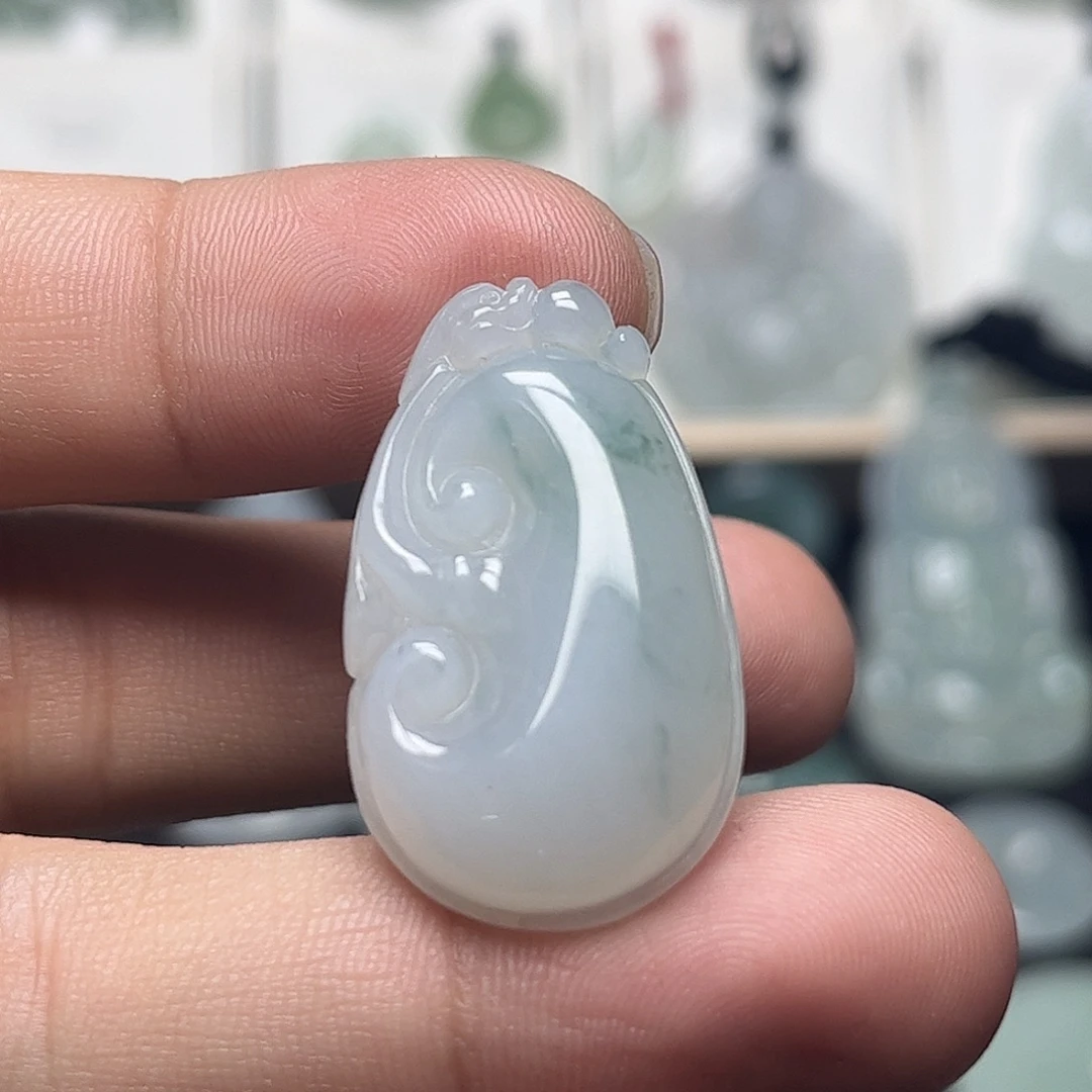 翡翠未镶嵌颈饰缅甸天然翡翠