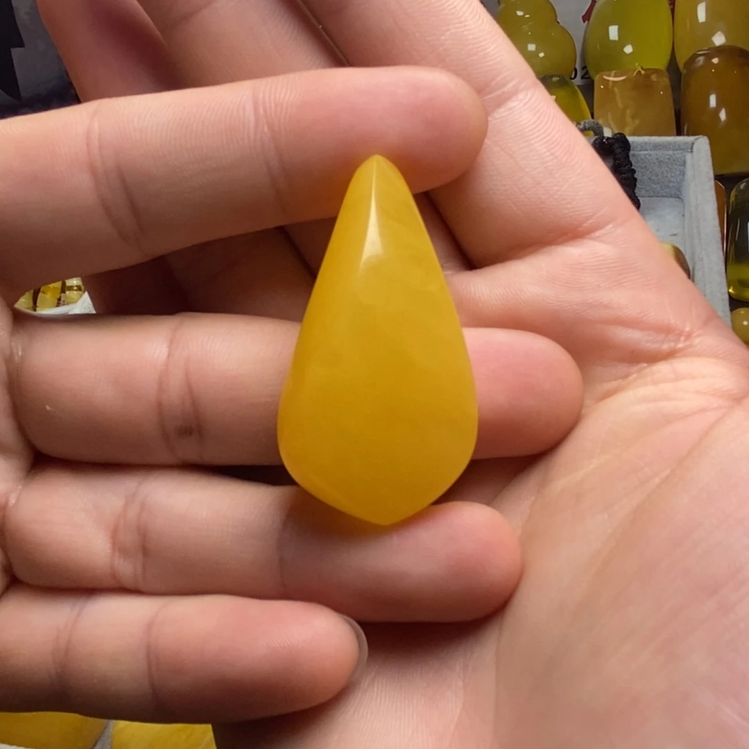 琥珀未镶嵌裸石蜜蜡