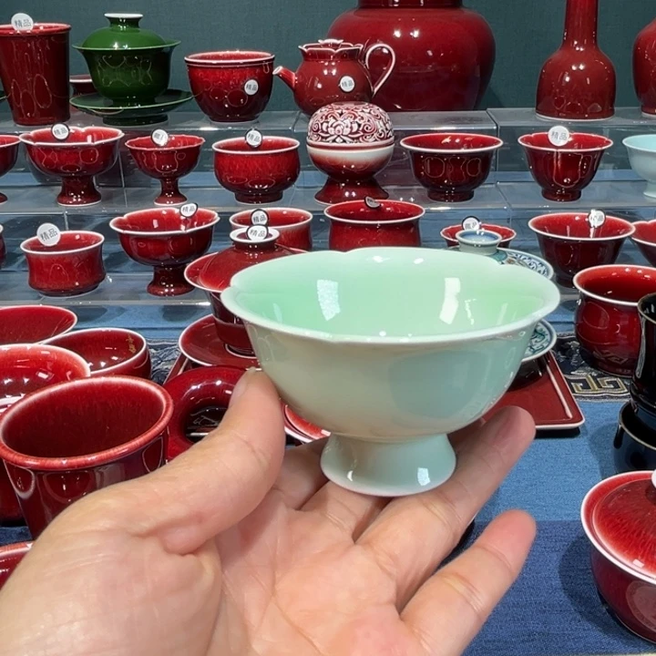 景德镇浅行窑青绿花口杯