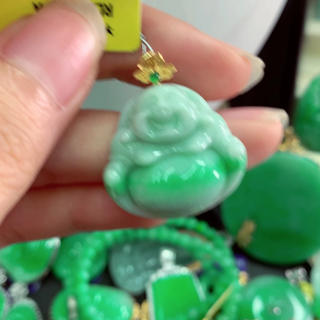 吊坠(不含链)18K金镶嵌翡翠